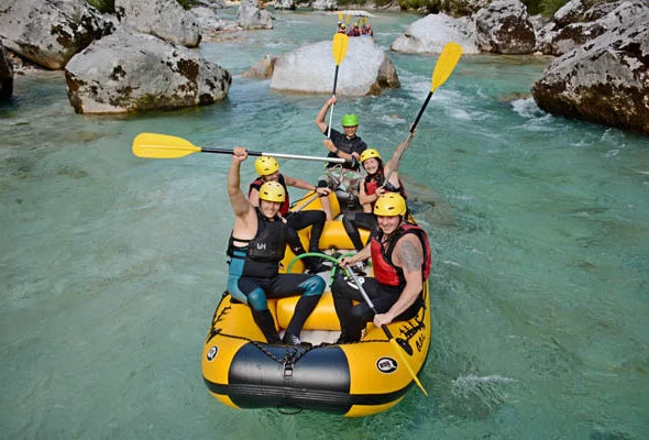 Rafting v Slovinsku rieka Soča úsek Trnovo